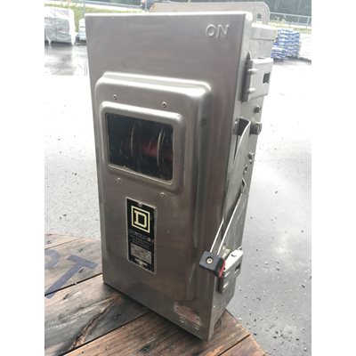 SECTIONNEUR 600V 100AMP 3 PHASES EN STAINLESS SECTIONNEUR 600V 100AMP 3 PHASES EN STAINLESS