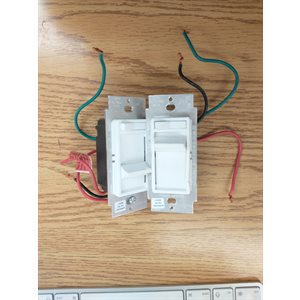 INTERRUPTEUR 110V GRADATEUR
