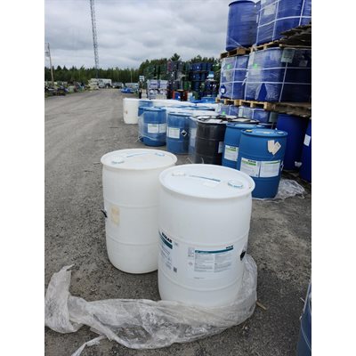 CONTENANT 0210L, BARIL PLASTIQUE FERME 2B, RÉSIDU INCONNU CONTENANT 0210L, BARIL PLASTIQUE FERME 2B, RÉSIDU INCONNU