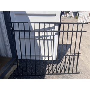 PANNEAU DE CLÔTURE LOGAN ALUMINIUM 54PO X 72PO - NOIR
