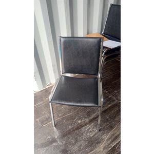 CHAISE D'INVITÉ EN CUIR ET STAINLESS - STYLE VINTAGE