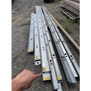 CHARPENTES METALIQUE (STUDS) EN ACIER GALVANISÉ 2X6X22