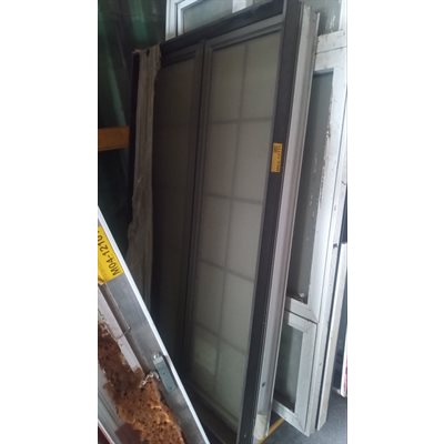 FENÊTRE USAGÉE ALUMINIUM L:68.5 H:42 FENÊTRE USAGÉE ALUMINIUM L:68.5 H:42