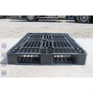 PALETTE P40S48 W8M3 PLASTIQUE - NOIRE OU BLEU 12KG