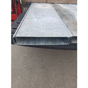 TABLETTE ACIER 0.610M X 2.438M COTÉ (24PO X 96PO)