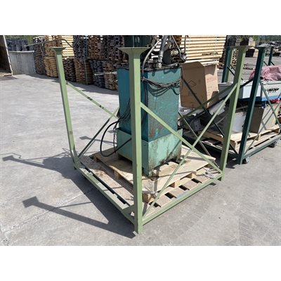 RACK DE METAL VERT A ROULETTES EMPILABLE 50 X 53 X 60PO HAUT RACK DE METAL VERT A ROULETTES EMPILABLE 50 X 53 X 60PO HAUT